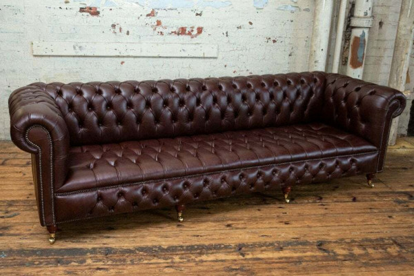 Brown Chesterfield 4 Seater Classic Luxury Baroque Rococo Sofa