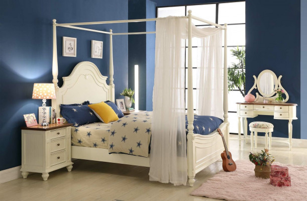 Four-poster bed 3-piece. Set Bedroom Beds 3-piece Set Country House Furniture Bedside table